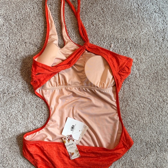 Cupshe Bright Orange Floral Swimsuit - Picture 5 of 5